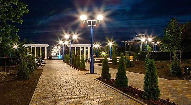 Вуличне освітлення